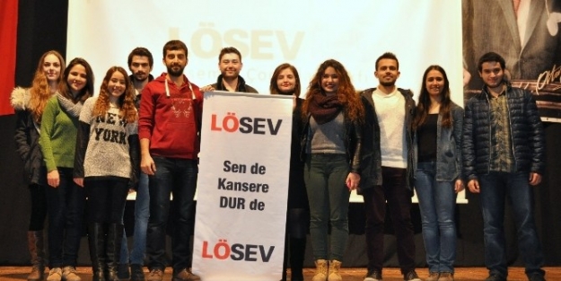 Öğrencilerden Lösemi Hastası Çocuklara Destek