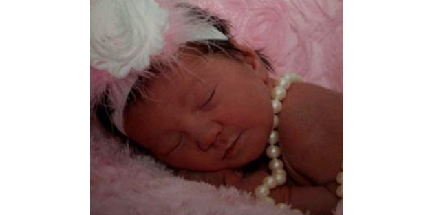 22 günlük bebek açlıktan öldü!