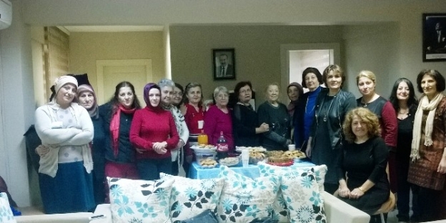 Emeklievinde Yeni Yıl Coşkusu Yaşandı