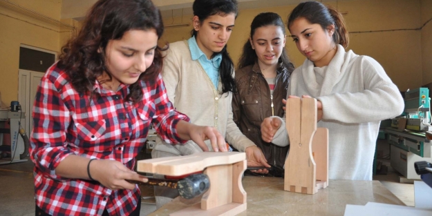 Bu mobilyacılar başka!