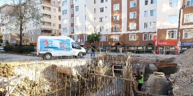 2,8 Km Yağmursuyu Ve Kanalizasyon  Hattı Döşeniyor
