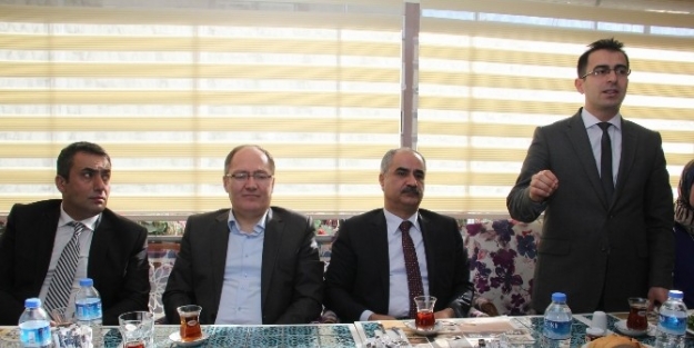 Ak Parti Merkez İlçe Başkanlığı Stk Temsilcileri İle Toplantılarına Devam Ediyor