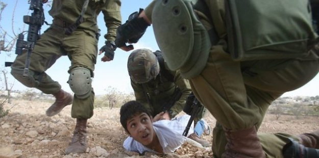 İsrail Filistinli çocuklara işkence yaptı