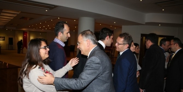 Başkan Bakıcı Belediye Çalişanlarinin Yeni Yılını Kutladı