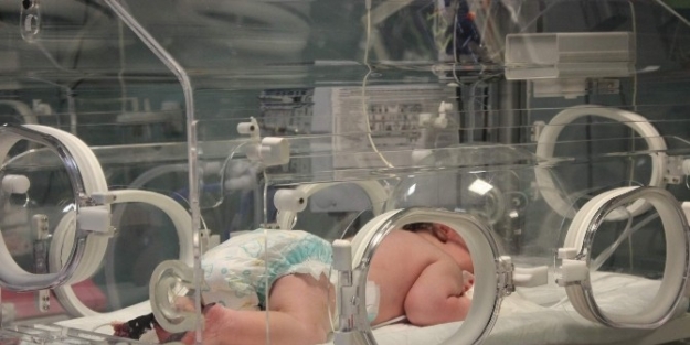 Kırşehir’de Yeni Yılın İlk Bebeği Yoğun Bakımda