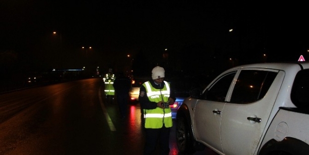 Karabük’te Polisten Alkol Uygulaması