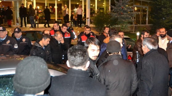 Kızlar alkolü fazla kaçırınca...