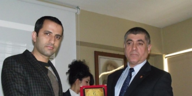 Üniversiteli Öğrenciler Sportif Başarıları İle Göz Kamaştırdılar