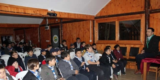 İzciler, Allahuekber Şehitleri’ni Dualarla Andı