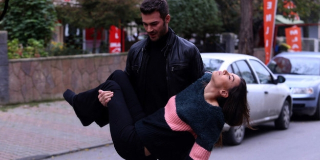 Show TV'nin iddialı dizisi yayından kaldırıldı