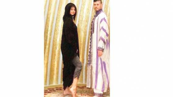 Selana Gomez'den kriz çıkartan cami pozu