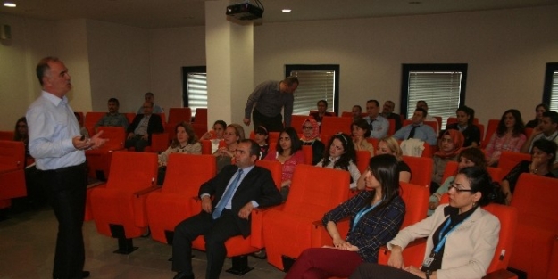 İzmit Belediyesi 2014’ü Eğitimle Geçirdi