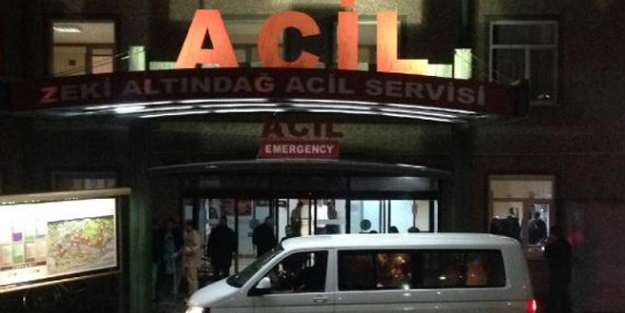 Sedye kirli diye doktoru dövdü