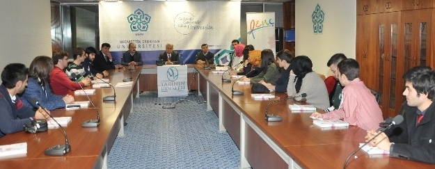 Neü’de Yarının Liderleri Sertifikalarını Aldı