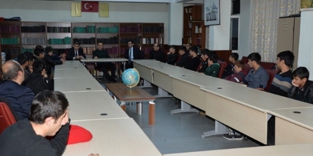 Vali Altıparmak Çocuklari Unutmadı