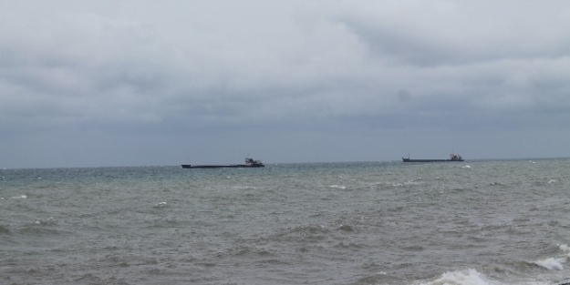 Trabzon’da Olumsuz Hava Şartlari Nedeniyle Balıkçılar Denize Açılamadı