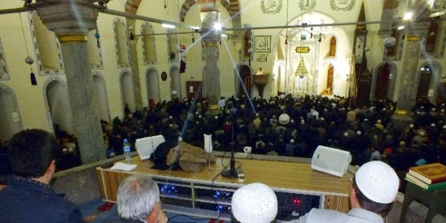 Kütahya’da Camiler Doldu Taştı