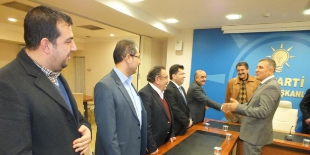 Başkan Kale’den Tebrik Ziyareti