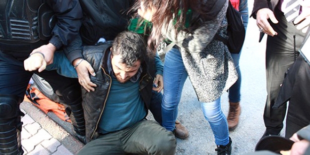 Davutoğlu'nu protesto eden 20 kişi gözaltına alındı