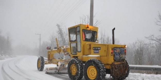 Kartepe’ye  Zincirsiz Ve Kış Lastiksiz Çikişlara İzin Verilmiyor