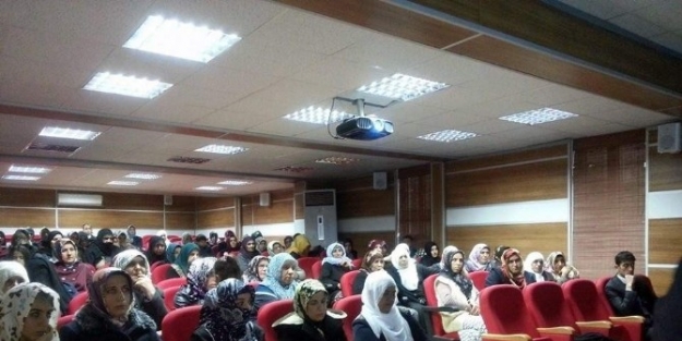 Gerger’de Dini Sohbetlere Yoğun İlgi