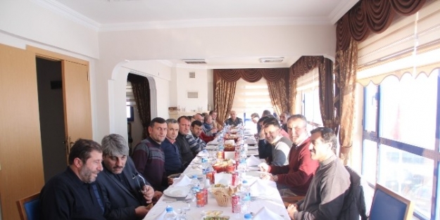 Çildir Belediye Başkanı Azizoğlu’ndan Teşekkür Yemeği