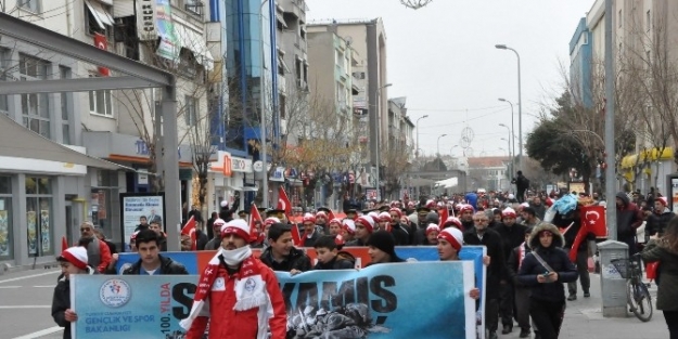 Sarıkamış Şehitleri İçin, Uşak’ta Binler Yürüdü