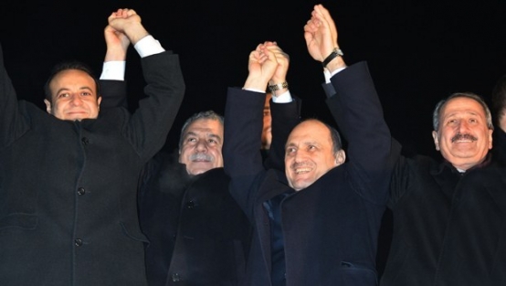 Bakandan eski bakanlarla ilgili çarpıcı yorum