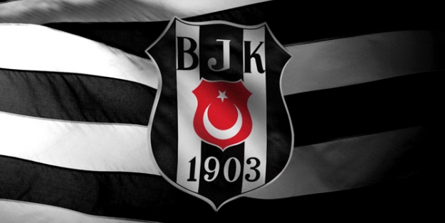 Beşiktaş'ta derbi öncesi imzalar atıldı!