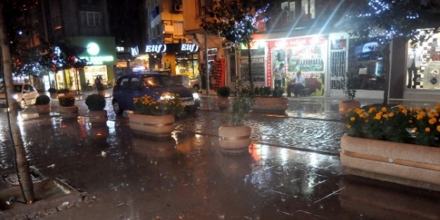 Balıkesir Yağmura Teslim