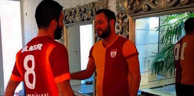 Arda Turan yeniden Galatasaray formasıyla!