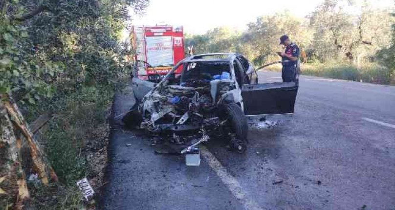 Bursa'da korkunç kaza! Yanan otomobilde can verdi