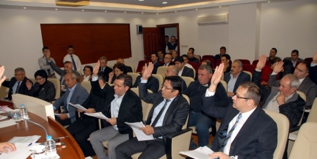 Aliağa Belediyesi 2015’in İlk Olağan Toplantısını Yapıyor
