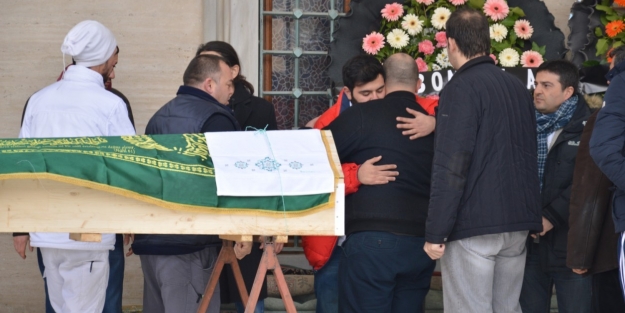 Avda vurulan başkan toprağa verildi