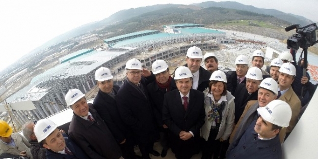 İzmir’in Yeni Fuarı’nın Yüzde 85’i Tamam