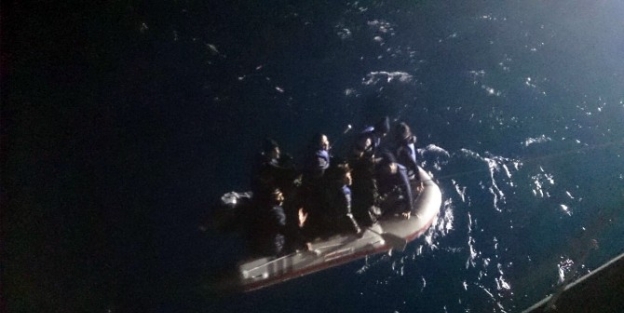 Sahil Güvenlik Denizde 13 Bin 138 Kişiyi Kurtardı