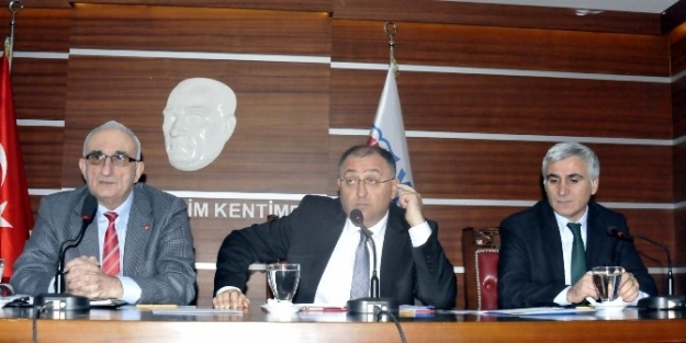 Yalova Belediye Meclisi 2015 Yılının Oturumunu Yaptı