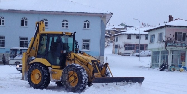 Pazarlar’da Okullar Tatil