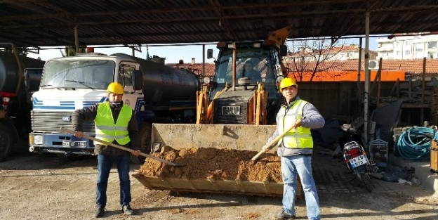 Kırklareli Belediyesi Kar Ve Buzlanmaya Karşı Önlem Alındı