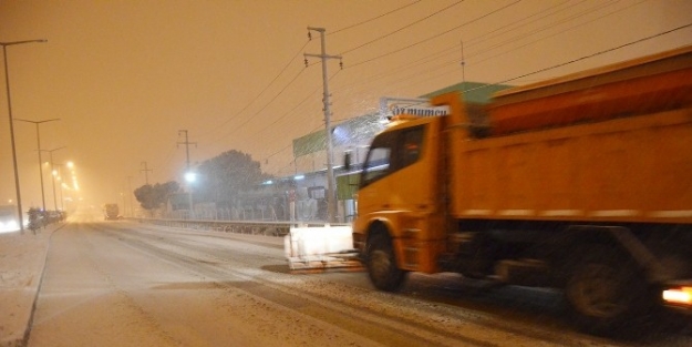 Kula’da Mahalle Yolları Kapalı