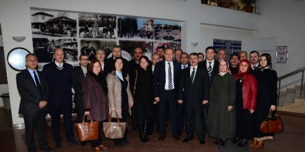 Ak Parti Merkez İlçe Yeni Yönetimden Başkan Keleş’e Ziyaret