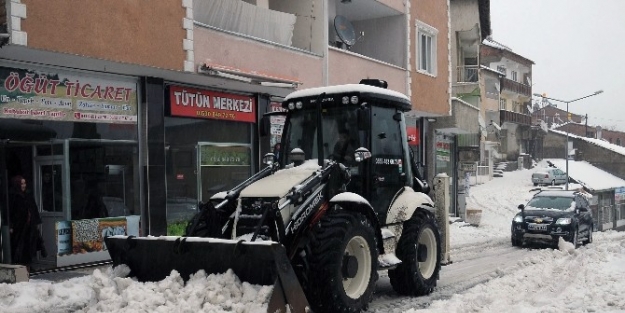 Çelikhan’da, Okular İki Gün Tatil Edildi