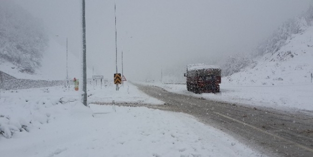 Samsun’da Kar Kalınlığı 60 Santime Ulaştı