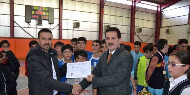Van’da Okullar Arası Futsal Müsabakaları