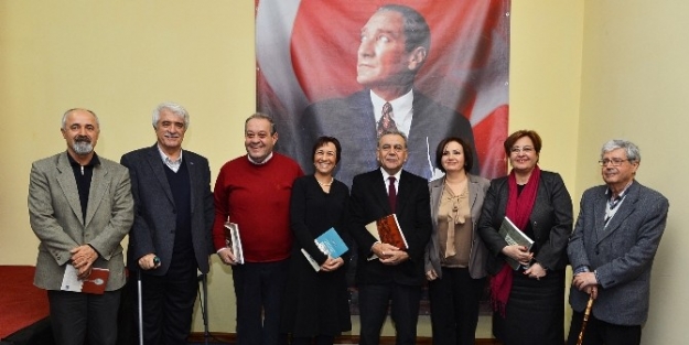 İzmir Kent Kitaplığı’nda 100.eser De Yayınlandı