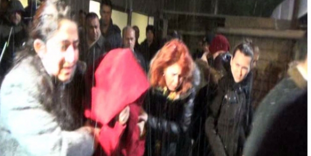 Şehit polisin eşi haberi duyar duymaz...