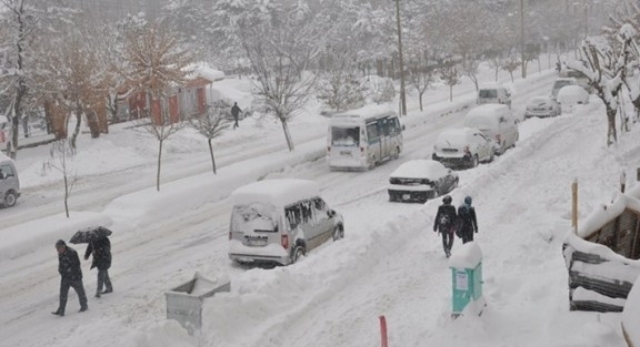 Seydikemer’de Kar Tatili