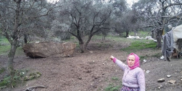 Dağdan Kopan Kaya Eve Metreler Kala Durdu