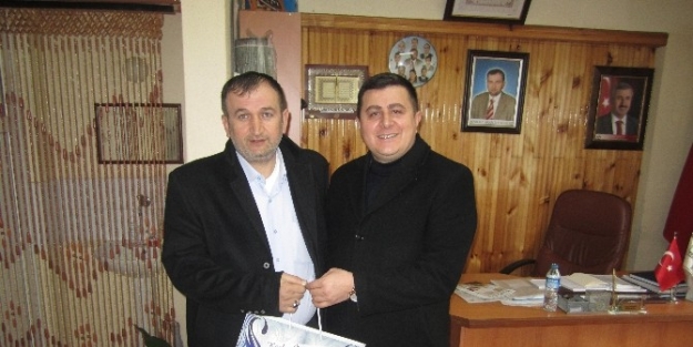 Körfez Belediyesi Mahallelerine Önem Veriyor