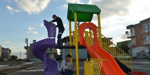 Çiğli Belediyesi’nden Park Atağı